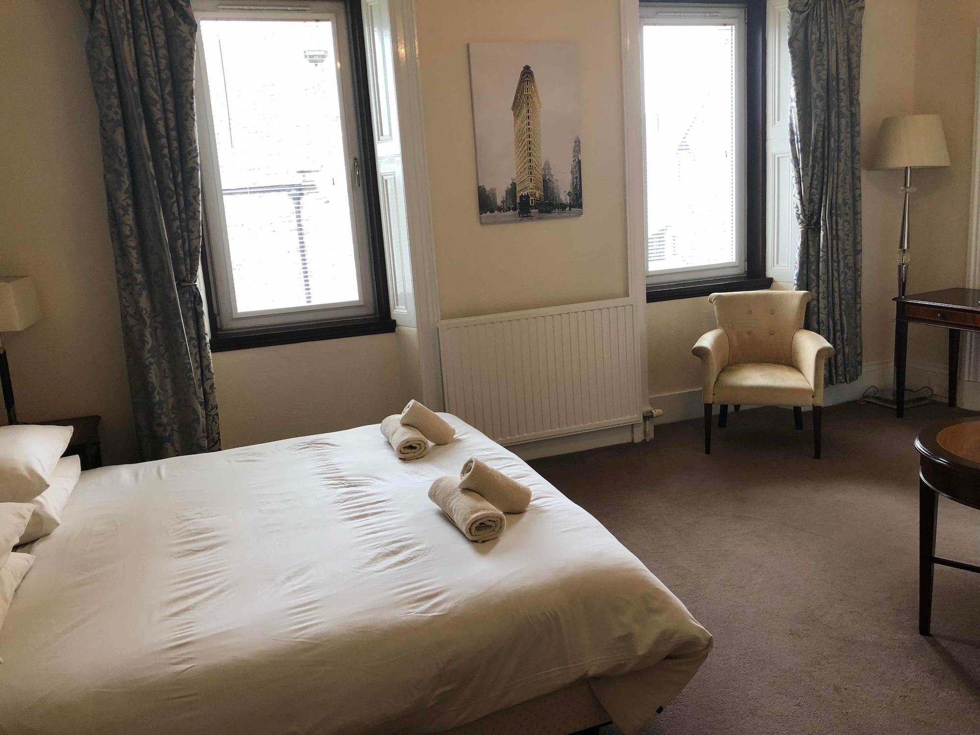 Oyo Eastbank Hotel, Speyside Scotland Rothes Eksteriør billede